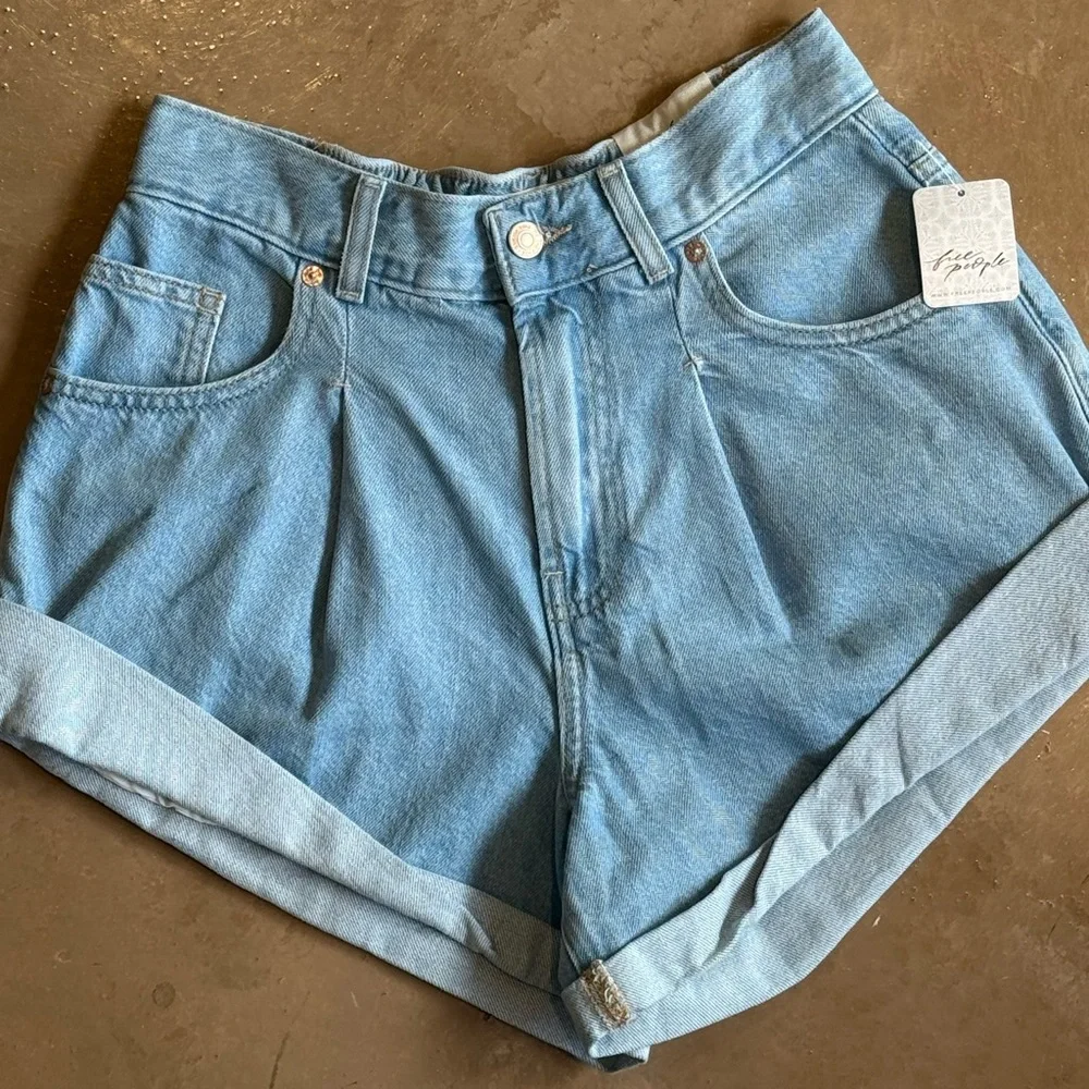 Free People Danni Shorts NWT - Picture 2 of 4